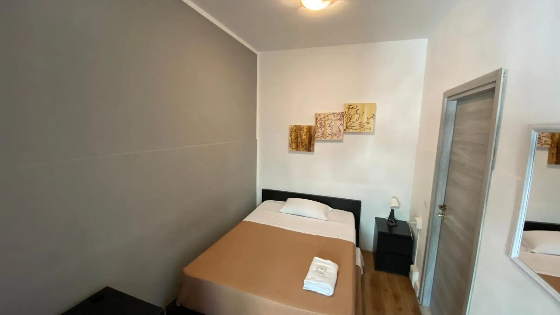 Guest House Pirelli Milano Milan
