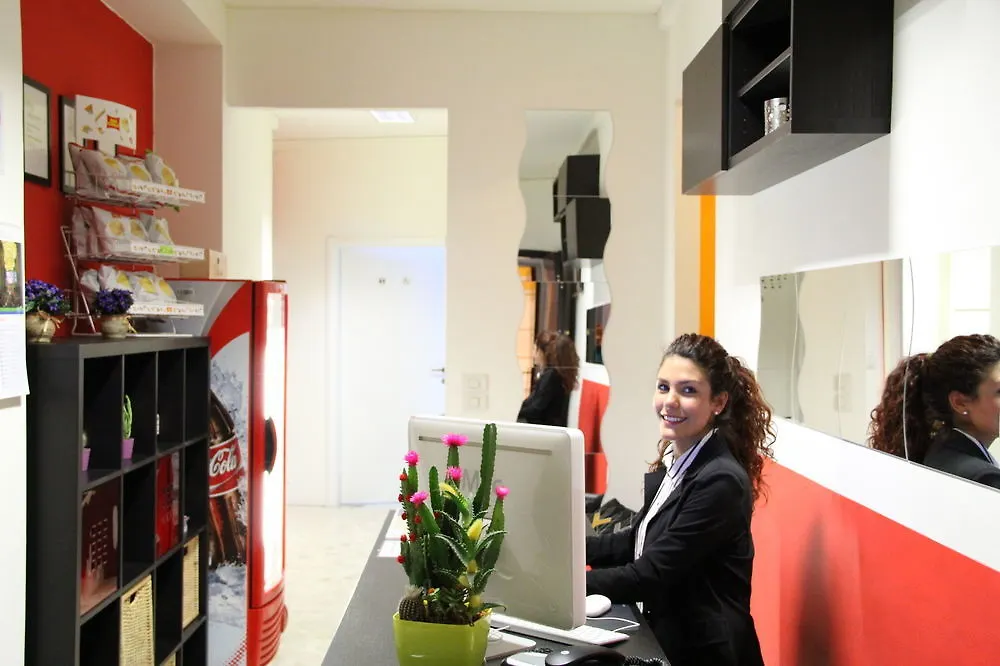 Guest House Pirelli Milano 2*, Milan Italy
