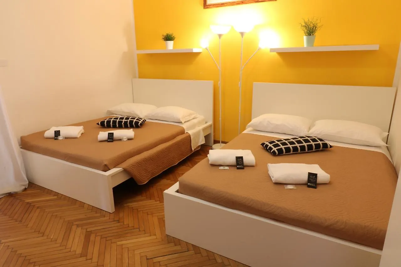 **  Guest House Pirelli Milano Italy