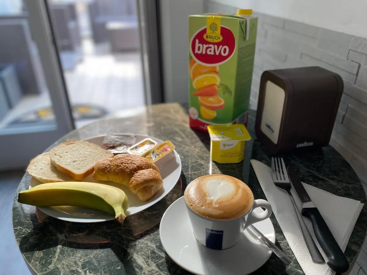 Guest House Pirelli Milano Italy