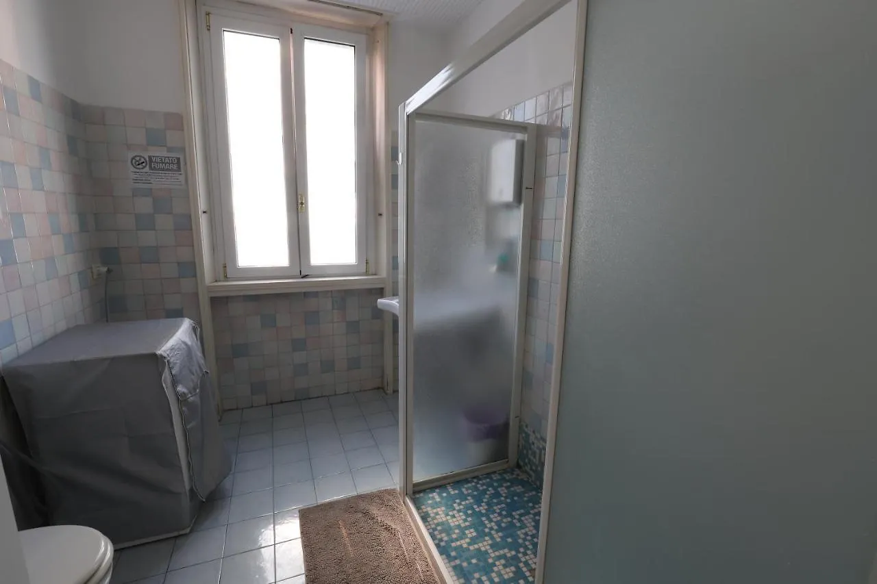 Guest House Pirelli Milano  Milan