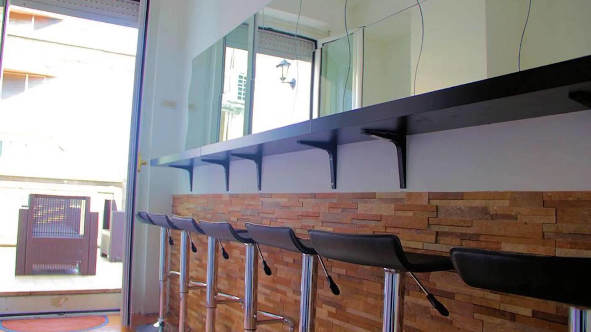 Guest House Pirelli Milano 2*, Milan Italy